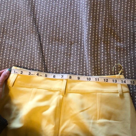Yellow trousers - Picture 5 of 7